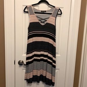 Lily Morgan Sleeveless MIDI Dress